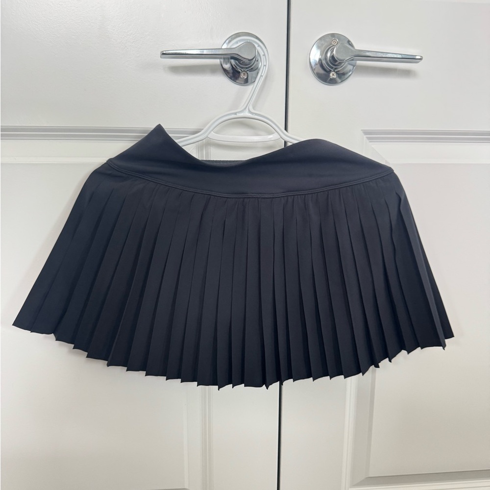Elegant Black Pleated Skirt